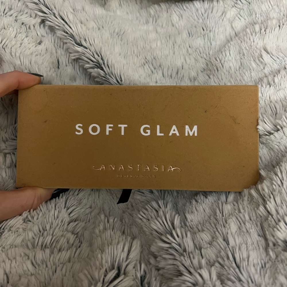 ABH Soft Glam